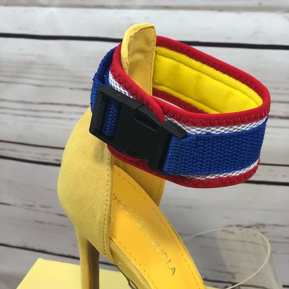 Bad A** Kerri Heels - Picture 3 of 8